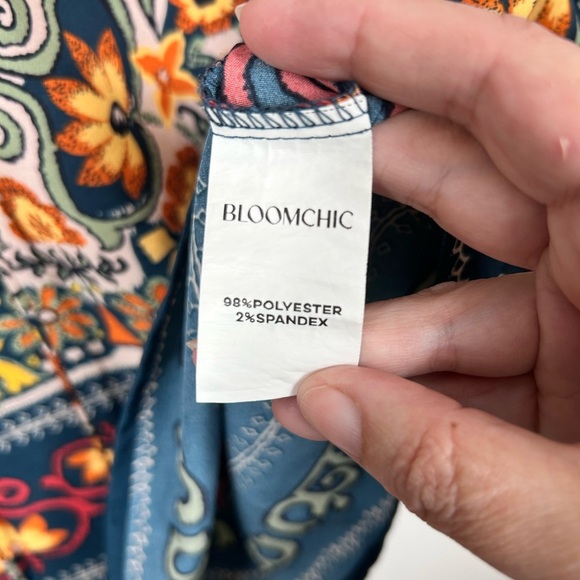 Boho tunic blouse, 14-16, bold pattern, bell sleeves, Flowy Romantic Garden Vibe - Picture 8 of 8